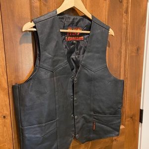 Men’s hot leather motorcycle vest
